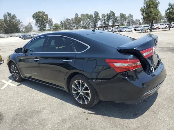 4T1BK1EB3JU267691 2018 TOYOTA AVALON - Image 2