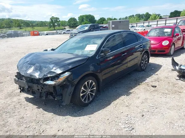 4T1BK1EB3JU271384 2018 TOYOTA AVALON - Image 2