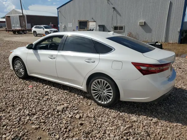 4T1BK1EB3JU278299 2018 TOYOTA AVALON - Image 2