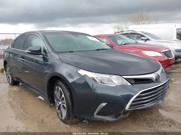 4T1BK1EB3JU285379 2018 TOYOTA AVALON - Image 1