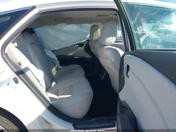 4T1BK1EB3JU286757 2018 TOYOTA AVALON - Image 8