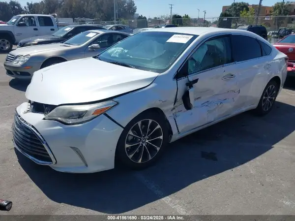 4T1BK1EB4GU216774 2016 TOYOTA AVALON - Image 2