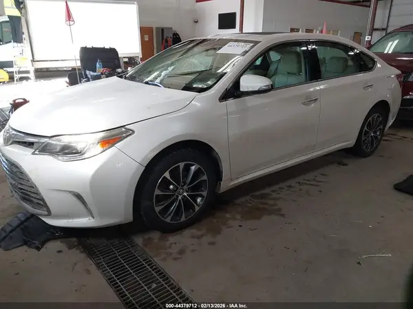 4T1BK1EB4GU236409 2016 TOYOTA AVALON - Image 2