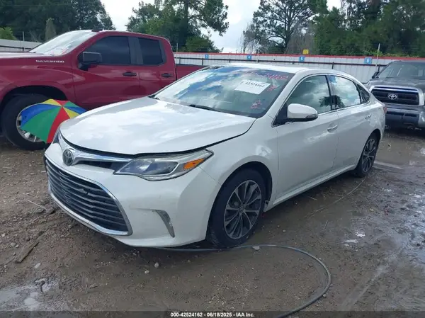 4T1BK1EB4JU267070 2018 TOYOTA AVALON - Image 2
