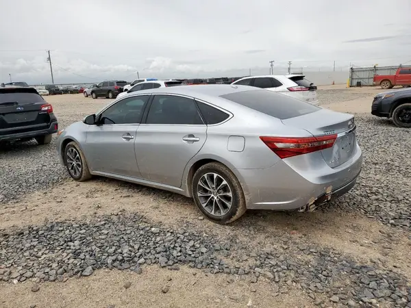 4T1BK1EB4JU271684 2018 TOYOTA AVALON - Image 2