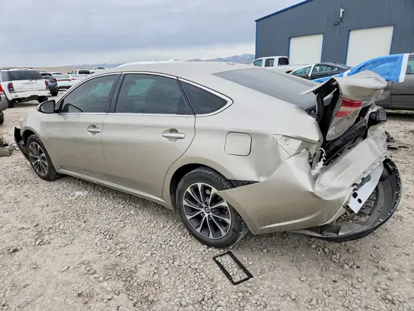 4T1BK1EB4JU281440 2018 TOYOTA AVALON - Image 2