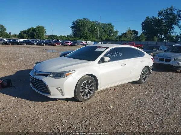4T1BK1EB4JU281454 2018 TOYOTA AVALON - Image 2