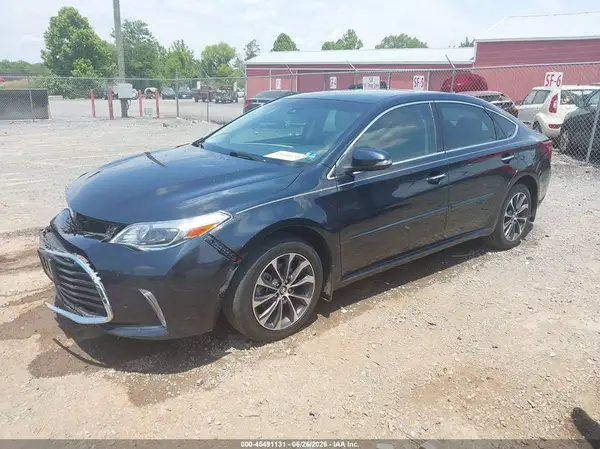 4T1BK1EB4JU281941 2018 TOYOTA AVALON - Image 2