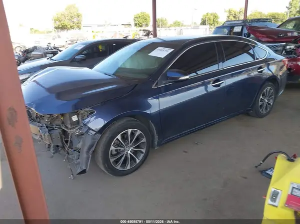 4T1BK1EB4JU285195 2018 TOYOTA AVALON - Image 2