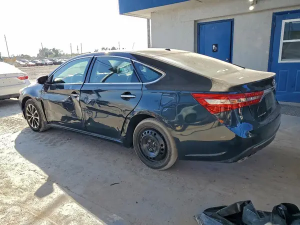 4T1BK1EB4JU285245 2018 TOYOTA AVALON - Image 2