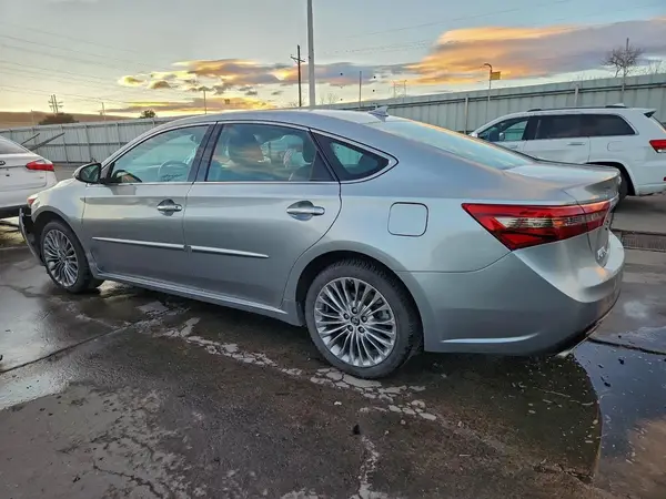 4T1BK1EB5GU206576 2016 TOYOTA AVALON - Image 2