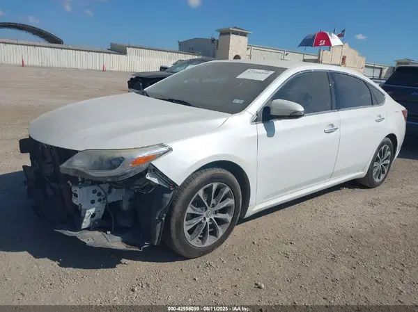 4T1BK1EB5HU259005 2017 TOYOTA AVALON - Image 2
