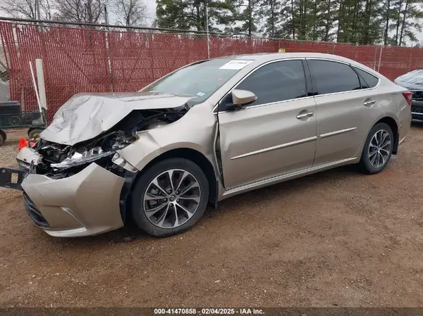 4T1BK1EB5JU268101 2018 TOYOTA AVALON - Image 2