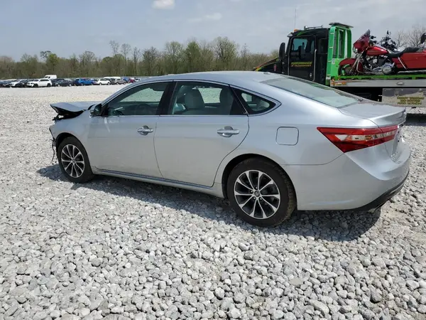 4T1BK1EB5JU278966 2018 TOYOTA AVALON - Image 2