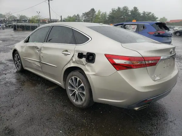 4T1BK1EB5JU281429 2018 TOYOTA AVALON - Image 2