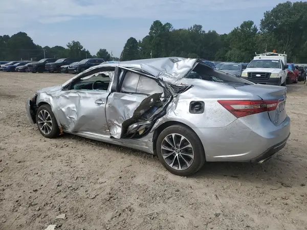 4T1BK1EB5JU282130 2018 TOYOTA AVALON - Image 2
