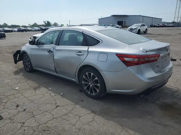 4T1BK1EB5JU285075 2018 TOYOTA AVALON - Image 2