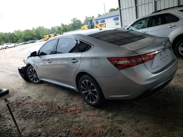 4T1BK1EB5JU286677 2018 TOYOTA AVALON - Image 2