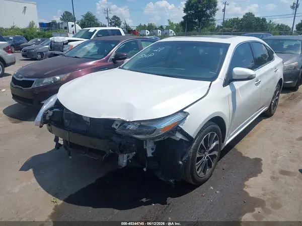 4T1BK1EB5JU288610 2018 TOYOTA AVALON - Image 2
