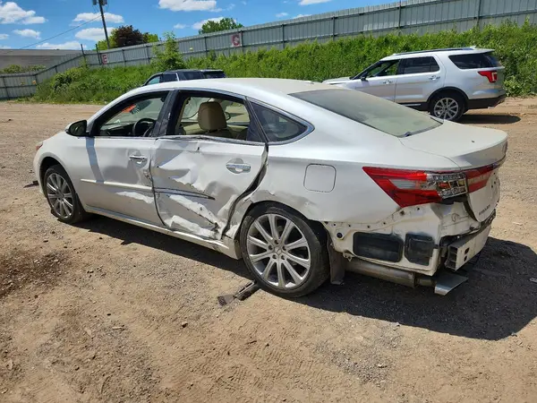 4T1BK1EB6GU201967 2016 TOYOTA AVALON - Image 2