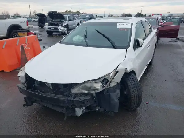 4T1BK1EB6GU232913 2016 TOYOTA AVALON - Image 2