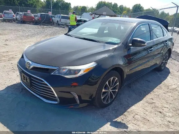 4T1BK1EB6JU266700 2018 TOYOTA AVALON - Image 2