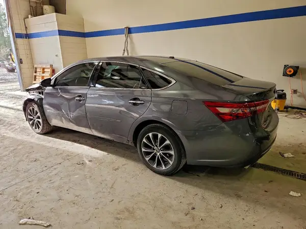 4T1BK1EB6JU271167 2018 TOYOTA AVALON - Image 2