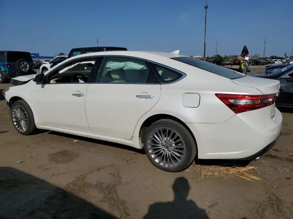 4T1BK1EB6JU275932 2018 TOYOTA AVALON - Image 2
