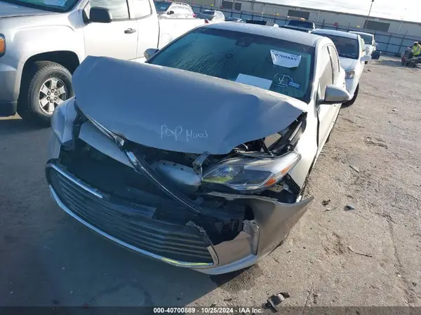 4T1BK1EB6JU277342 2018 TOYOTA AVALON - Image 2