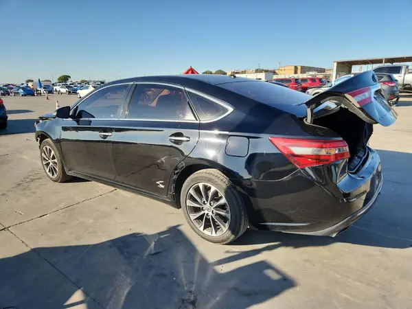4T1BK1EB6JU282363 2018 TOYOTA AVALON - Image 2