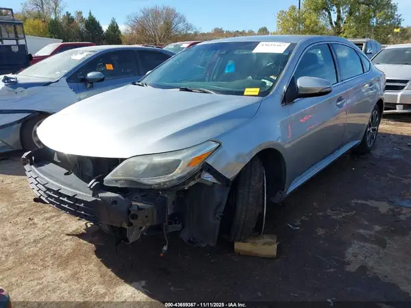 4T1BK1EB6JU284694 2018 TOYOTA AVALON - Image 2