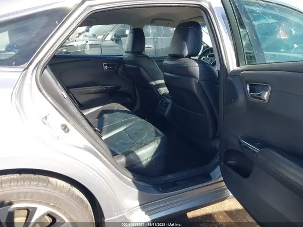 4T1BK1EB6JU284694 2018 TOYOTA AVALON - Image 8