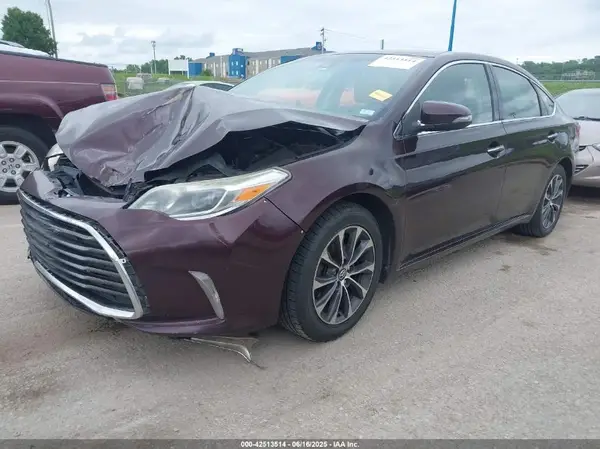 4T1BK1EB6JU284758 2018 TOYOTA AVALON - Image 2