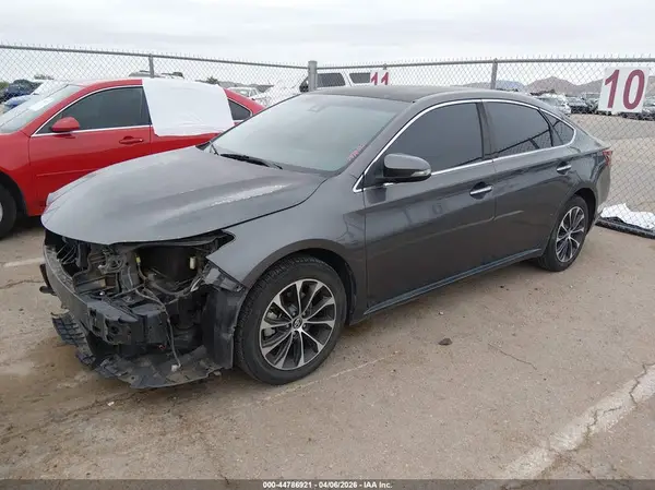 4T1BK1EB6JU288003 2018 TOYOTA AVALON - Image 2