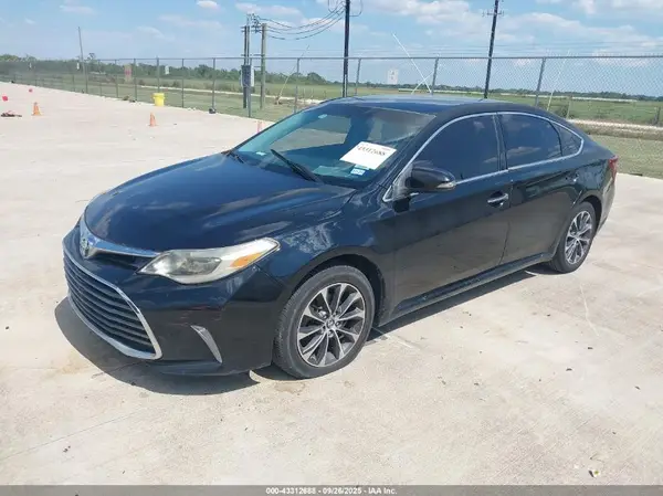4T1BK1EB7GU193975 2016 TOYOTA AVALON - Image 2