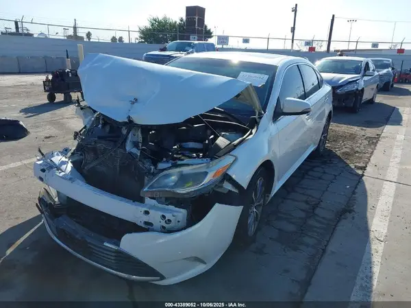 4T1BK1EB7GU212105 2016 TOYOTA AVALON - Image 2