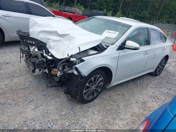 4T1BK1EB7GU216221 2016 TOYOTA AVALON - Image 2