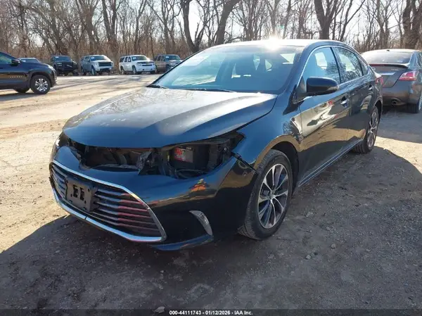 4T1BK1EB7GU216672 2016 TOYOTA AVALON - Image 2