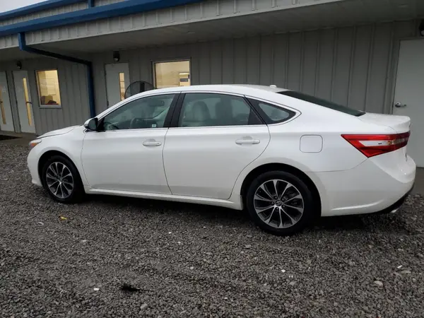 4T1BK1EB7GU241622 2016 TOYOTA AVALON - Image 2