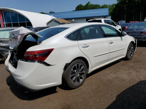 2017 TOYOTA AVALON COPART lot 61604105 auction photo 3