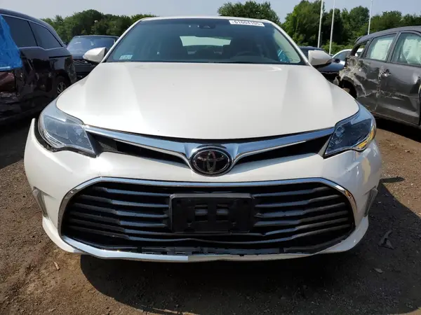 2017 TOYOTA AVALON COPART lot 61604105 auction photo 5