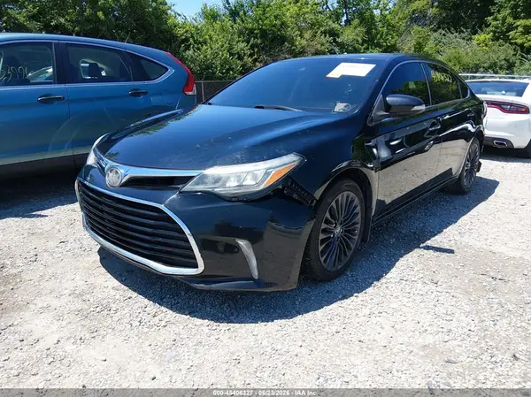 4T1BK1EB7JU267855 2018 TOYOTA AVALON - Image 2