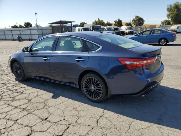 4T1BK1EB7JU269167 2018 TOYOTA AVALON - Image 2