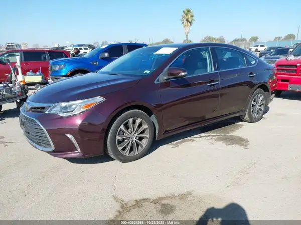 4T1BK1EB7JU270058 2018 TOYOTA AVALON - Image 2