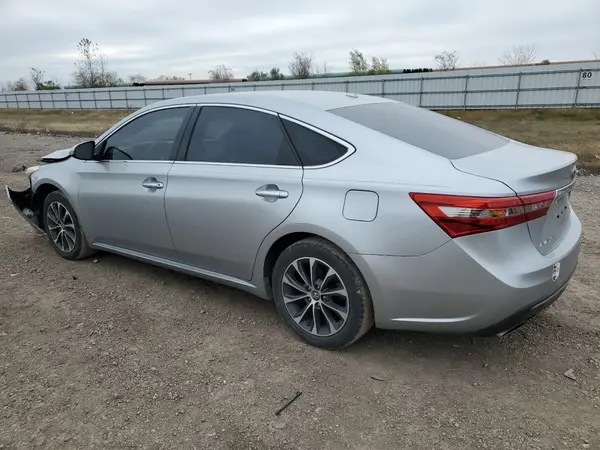 4T1BK1EB7JU270948 2018 TOYOTA AVALON - Image 2