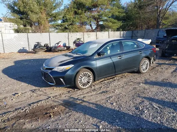 4T1BK1EB7JU272716 2018 TOYOTA AVALON - Image 2