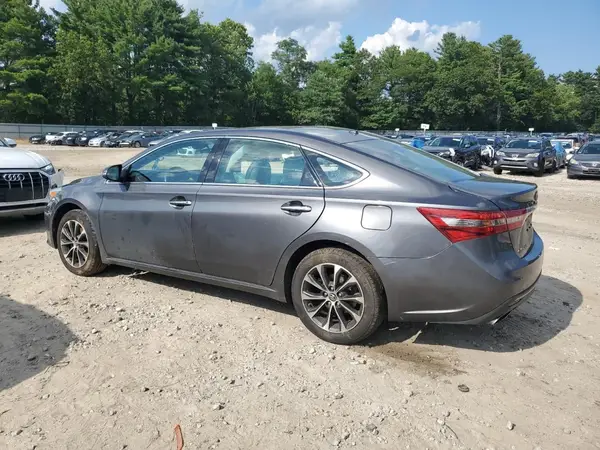 4T1BK1EB7JU285658 2018 TOYOTA AVALON - Image 2