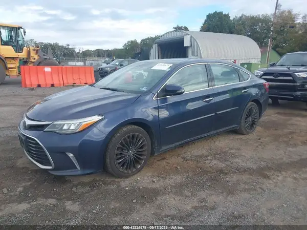 4T1BK1EB7JU286809 2018 TOYOTA AVALON - Image 2