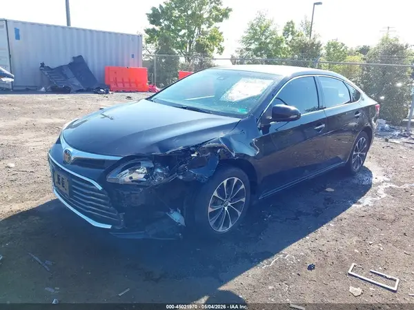 4T1BK1EB7JU288530 2018 TOYOTA AVALON - Image 2
