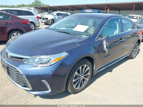 4T1BK1EB7JU289340 2018 TOYOTA AVALON - Image 2